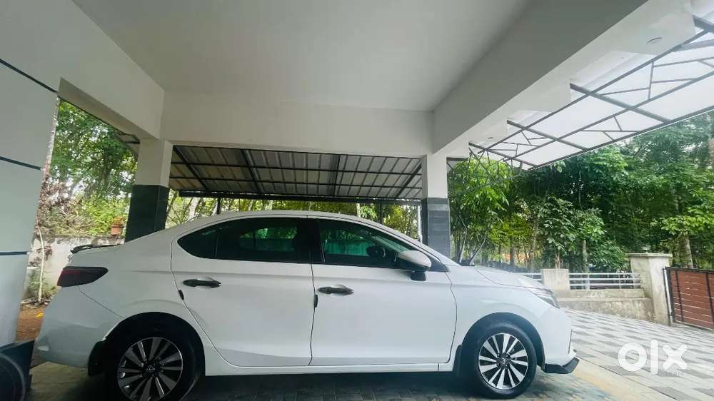 Honda City 2024 Petrol Well Maintained