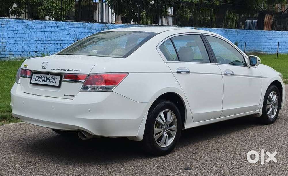 Honda Accord 2.4 Manual, 2012, Petrol