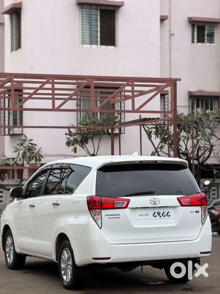 Toyota Innova Crysta 2.7 V, 2019, Diesel