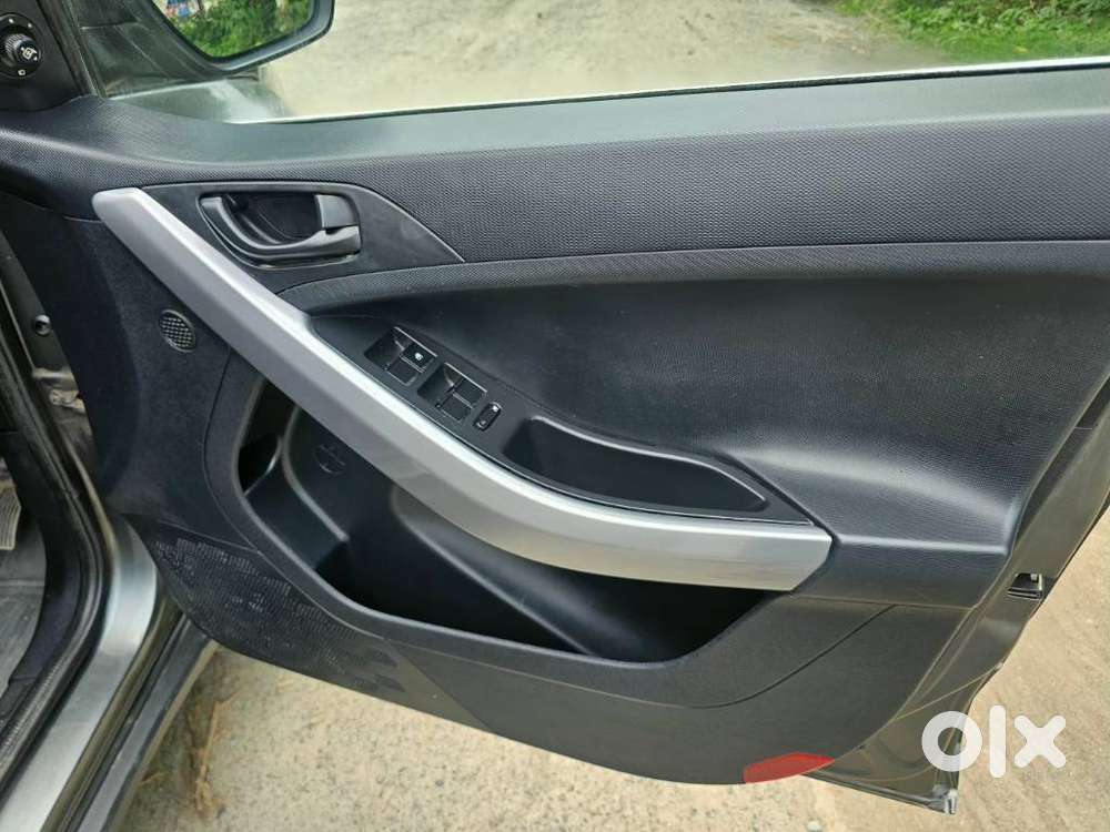 Tata Nexon 1.5 Revotorq Xm (s), 2023, Diesel