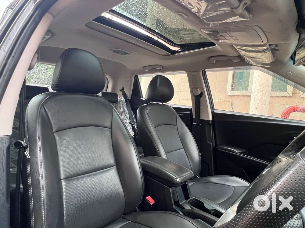 Mahindra Xuv300 W8, 2022, Petrol