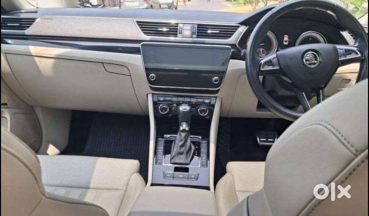 Skoda Superb 2.0 L&k Tsi At, 2019, Petrol