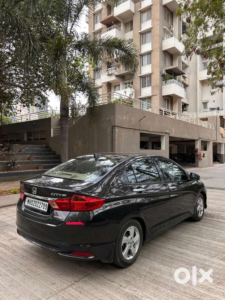 Honda City 2015 Cng & Hybrids 99000 Km Driven