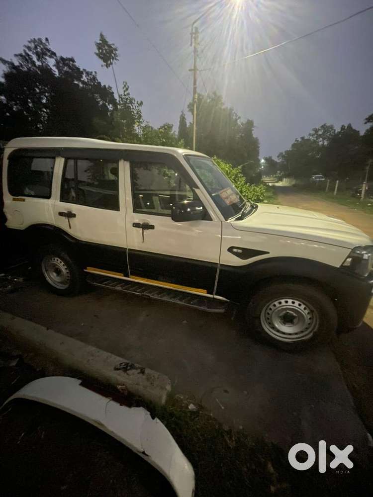 Mahindra Scorpio Classic 2022 And 2023 Diesel Variant