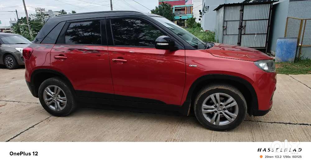 2016 Maruti Suzuki Brezza Zdi+ Dual Tone