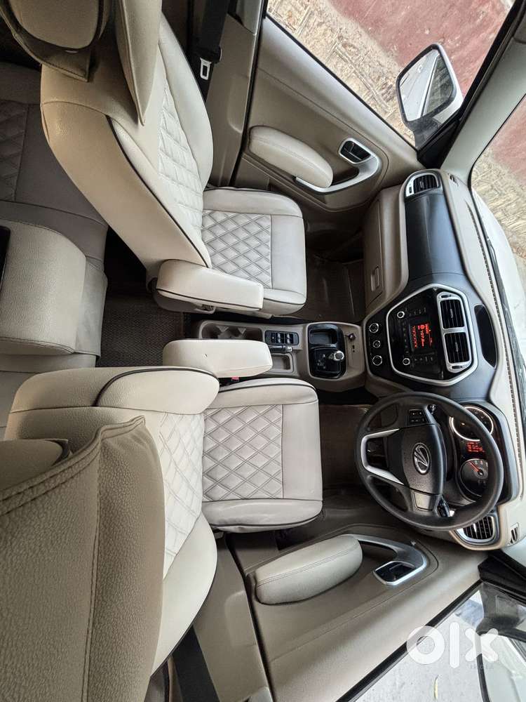 Mahindra Tuv 300 Mhawk100 T8 Amt, 2016, Diesel