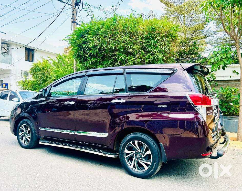 Toyota Innova Crysta 2.4 V 7 Str, 2022, Diesel