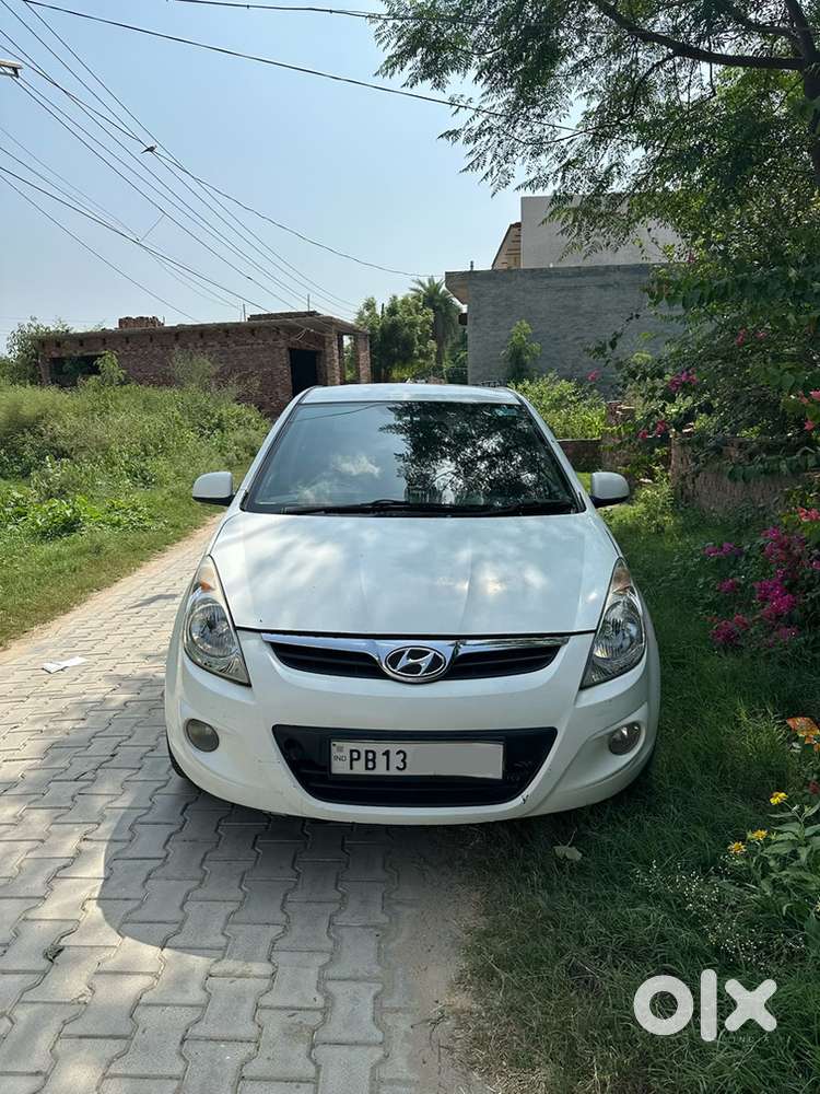 Hyundai I20 Magna 2011 Petrol