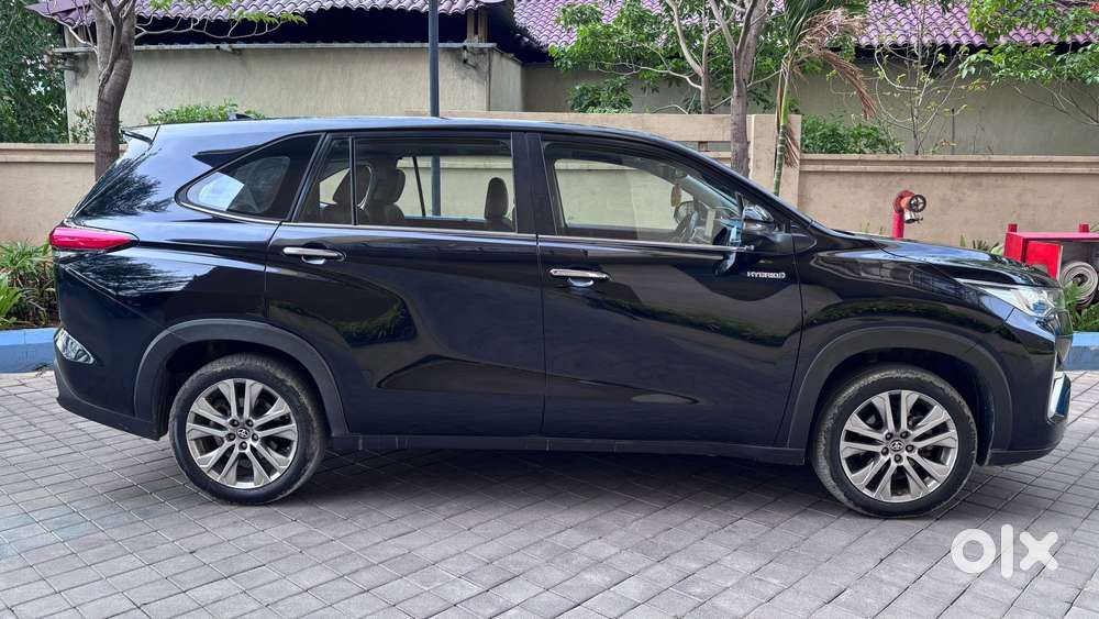 Toyota Innova Hycross Zx(o), 2024, Petrol