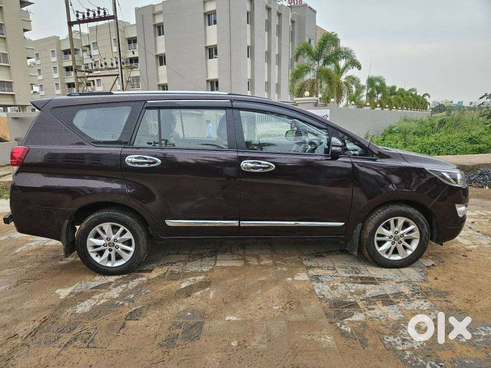 Toyota Innova Crysta 2.4 G Mt 7 Str, 2019, Diesel