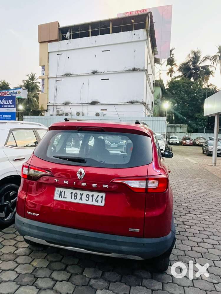 Renault Triber Rxz, 2019, Petrol