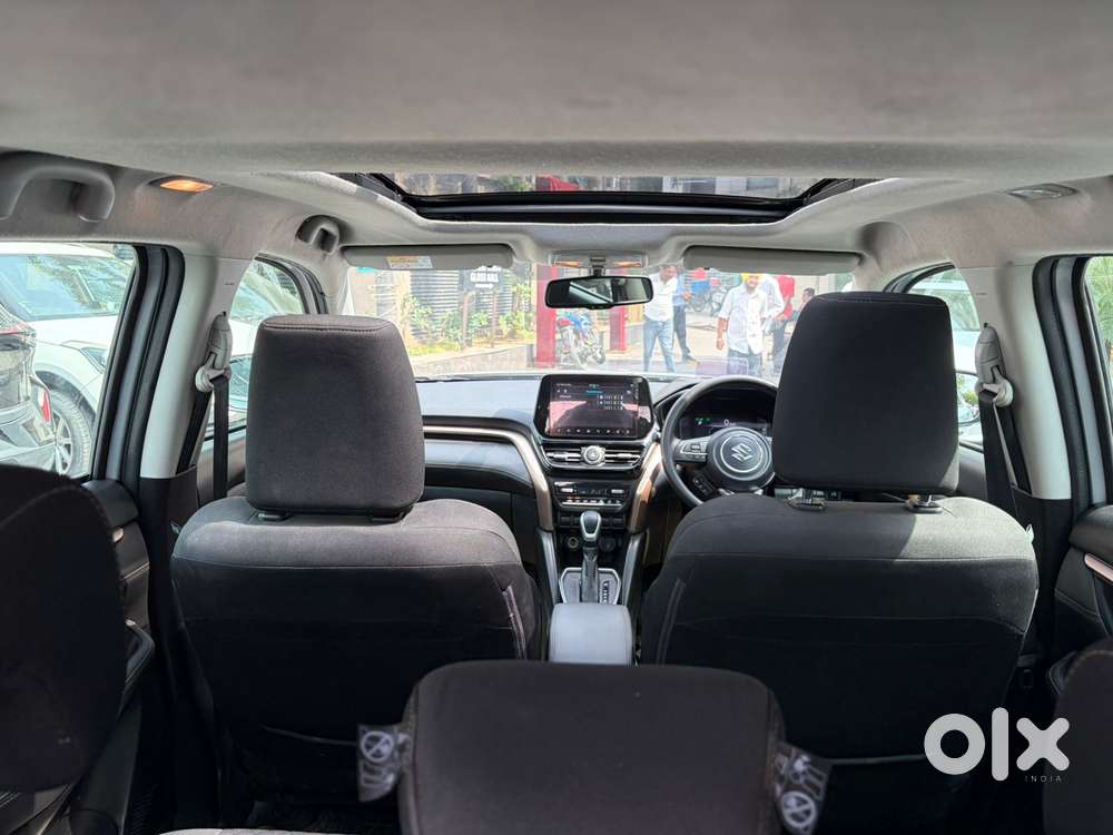 Maruti Suzuki Grand Vitara 1.5 Zeta Plus Dual Tone Intelligent Hybri..