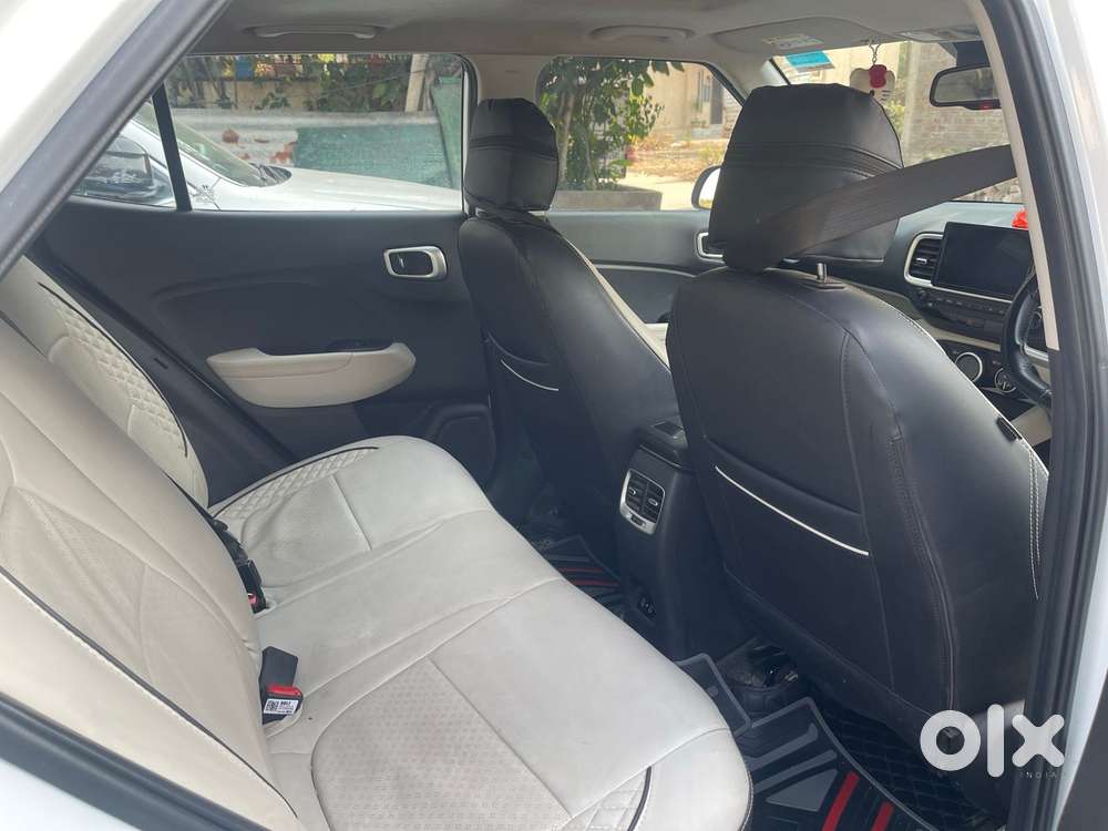 Hyundai Venue Sx Dual Tone Turbo, 2024, Petrol
