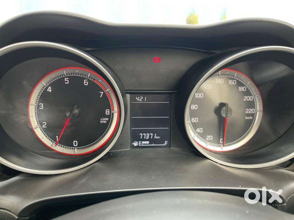 Maruti Suzuki Swift 1.2 Vxi (o), 2022, Petrol
