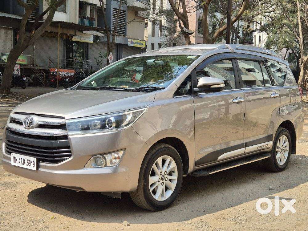 Toyota Innova Crysta 2.4 Vx Mt 8s, 2016, Diesel