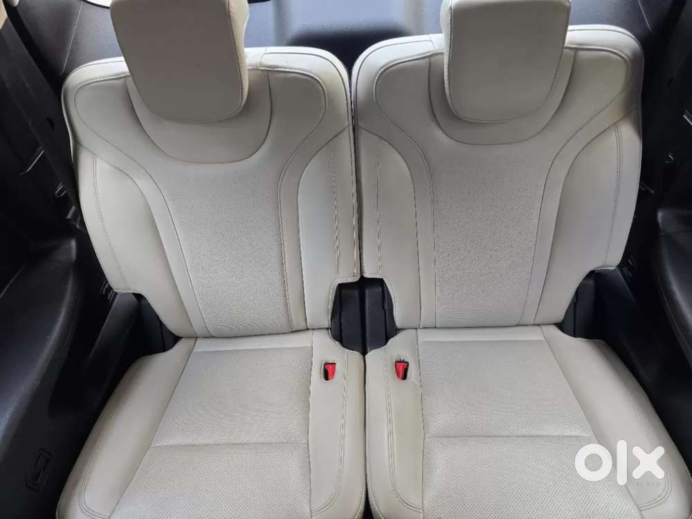Mahindra Xuv700 2.2 Ax 7 Diesel At Luxury Pack Str, 2022, Diesel