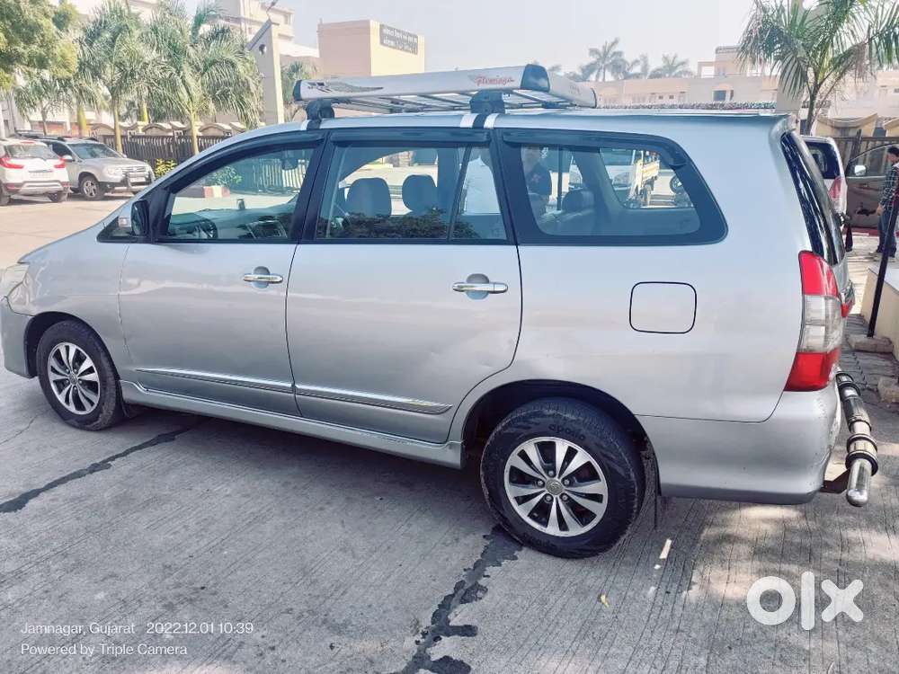 Toyota Innova 2015