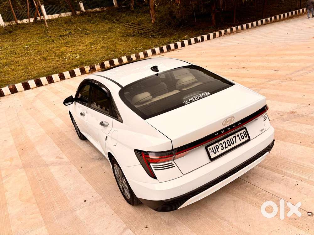Hyundai Verna 1.5 Sx Petrol Mt, 2025, Petrol
