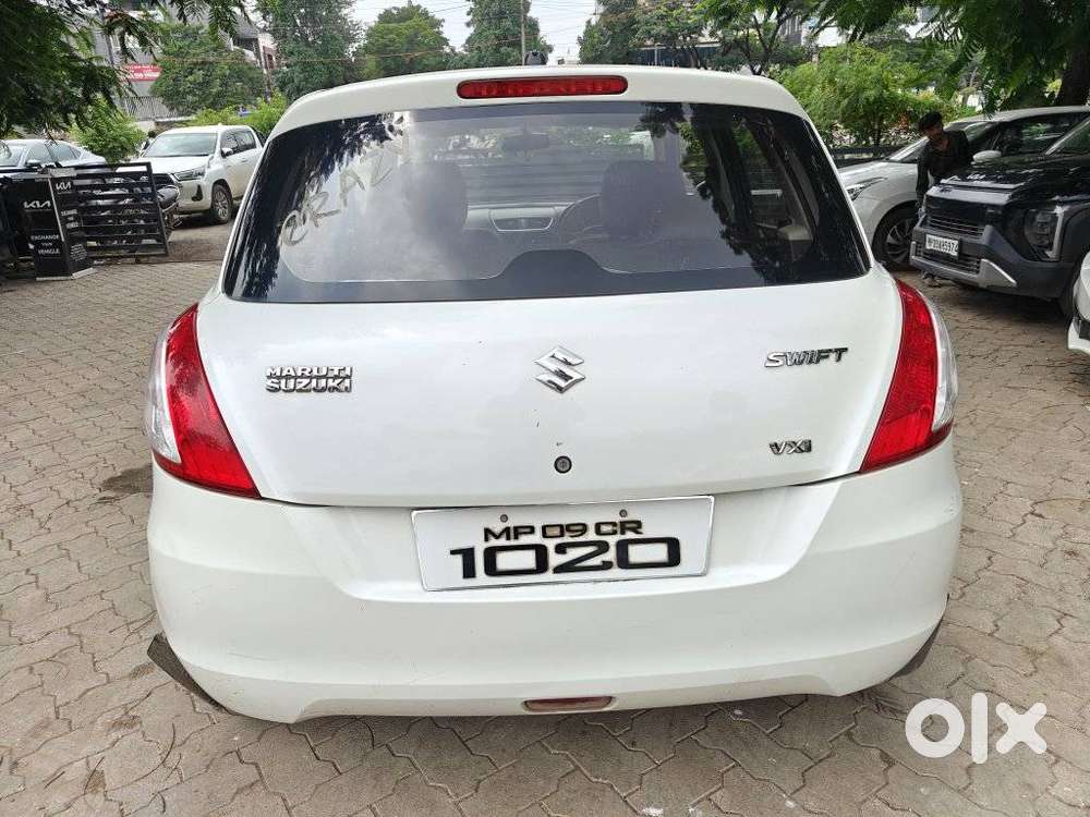 Maruti Suzuki Swift Vxi, 2015, Petrol