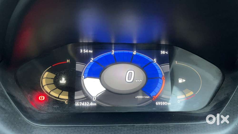 Nissan Magnite 1.0 Xv Premium Dual Tone, 2023, Petrol