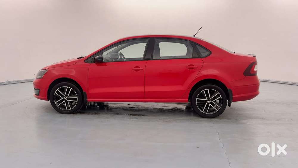 Skoda Rapid 1.6 Mpi At Style, 2018, Petrol