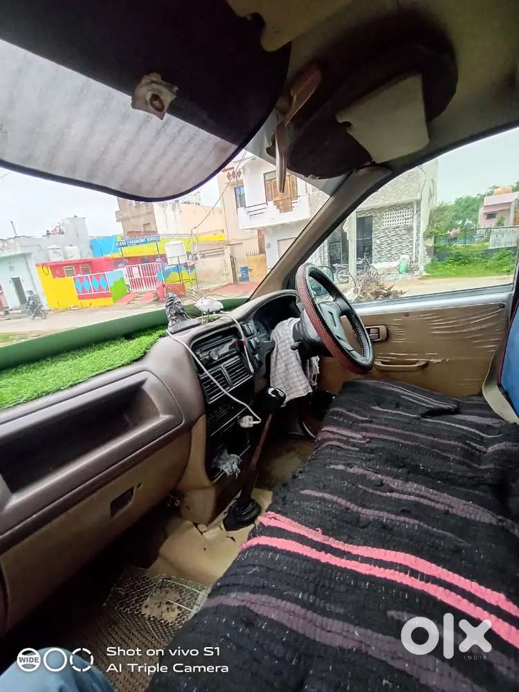 Chevrolet Tavera 2010 Diesel 180000 Km Driven