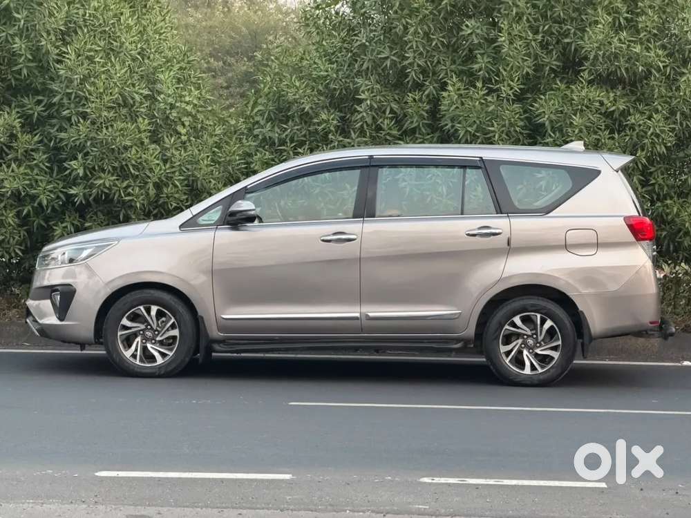 Toyota Innova Crysta [2020-ongoing] 2.4 Vx 8 Str, 2021, Diesel