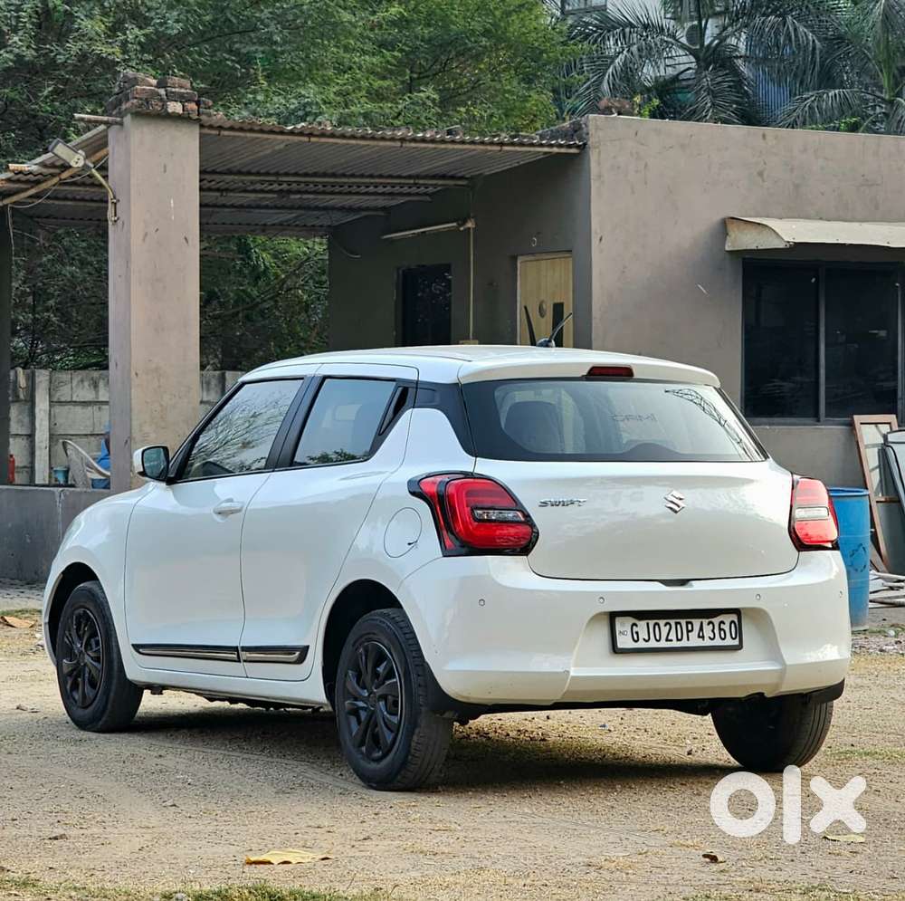 Maruti Suzuki Swift Vxi + Manual, 2022, Petrol