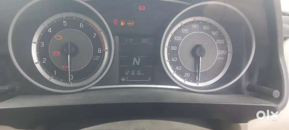 Maruti Suzuki Dzire 2022 Petrol 121865 Km Driven