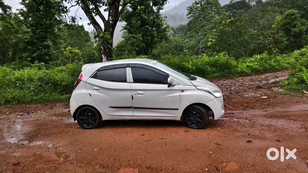 Hyundai Eon Magna+ 2013 Petrol