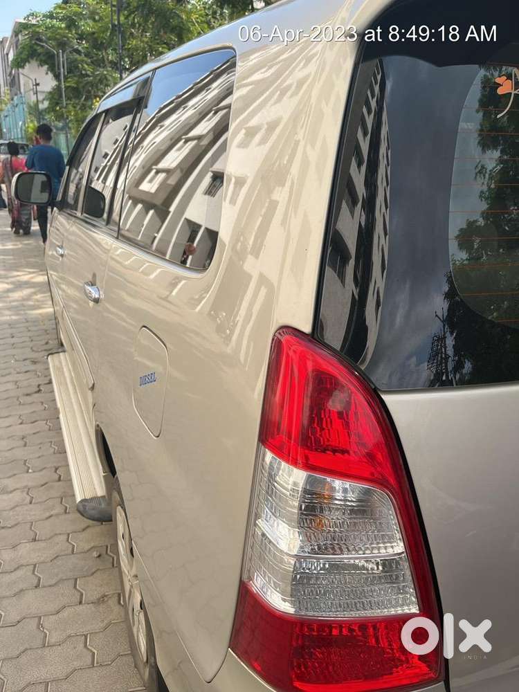 Toyota Innova 2013 Diesel 106000 Km Driven