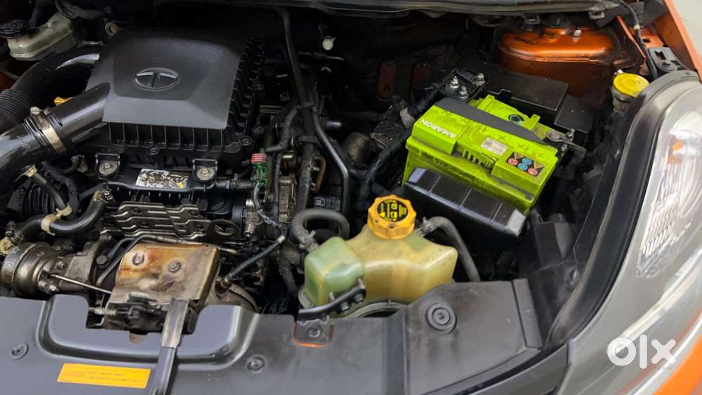Tata Nexon 1.2 Revotron Xza Plus (o) Dual Tone, 2018, Petrol