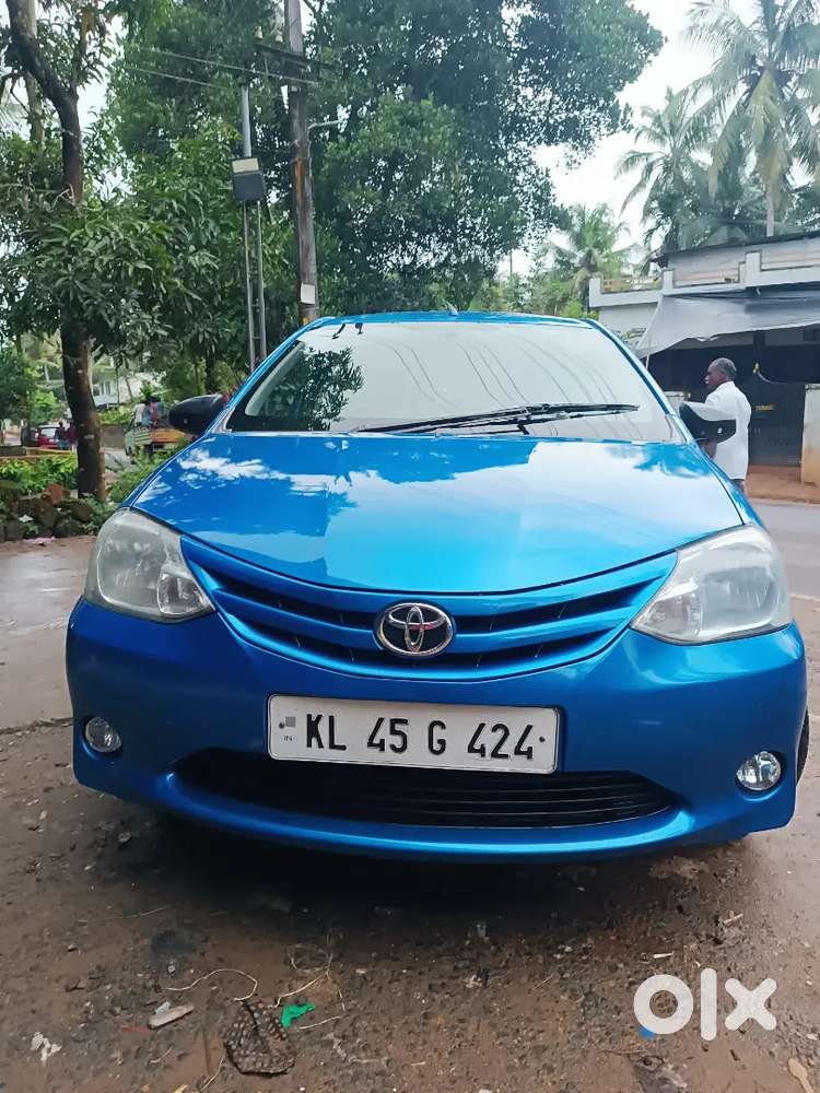 Toyota Etios Liva 2011 Petrol Car