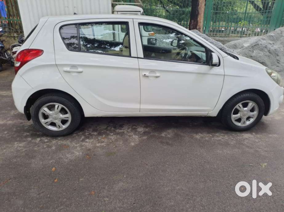 Hyundai I20 Sportz 1.2 Bs-iv, 2011, Petrol