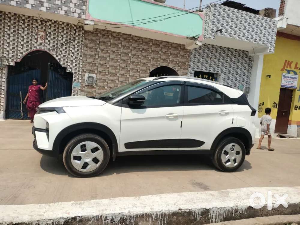 Tata Nexon 2025 Petrol 8000 Km Driven