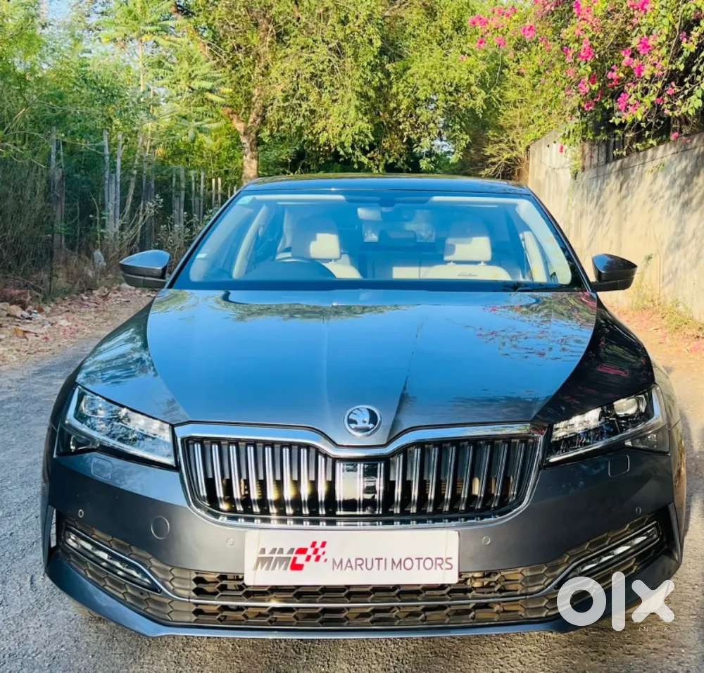 Skoda Superb 2.0 L&k Tsi At, 2022, Petrol
