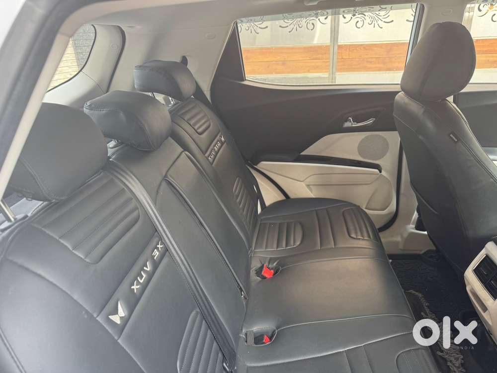 Mahindra Xuv 3xo 2024 Petrol 13700 Km Driven