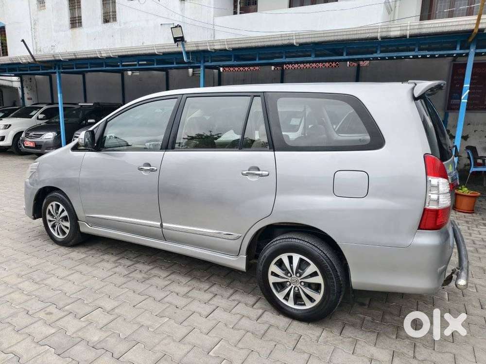 Toyota Innova 2.5 V 8 Str, 2015, Diesel