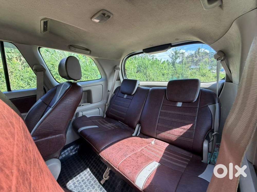 Toyota Innova Diesel Manual 2nd Owner 2014