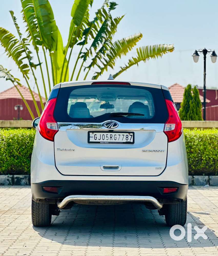 Mahindra Marazzo M8, 2018, Diesel