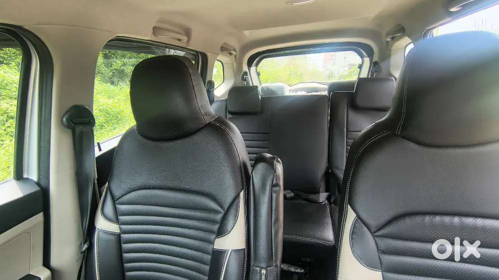 Renault Triber 1.0 Rxz 2024 Dual Tone