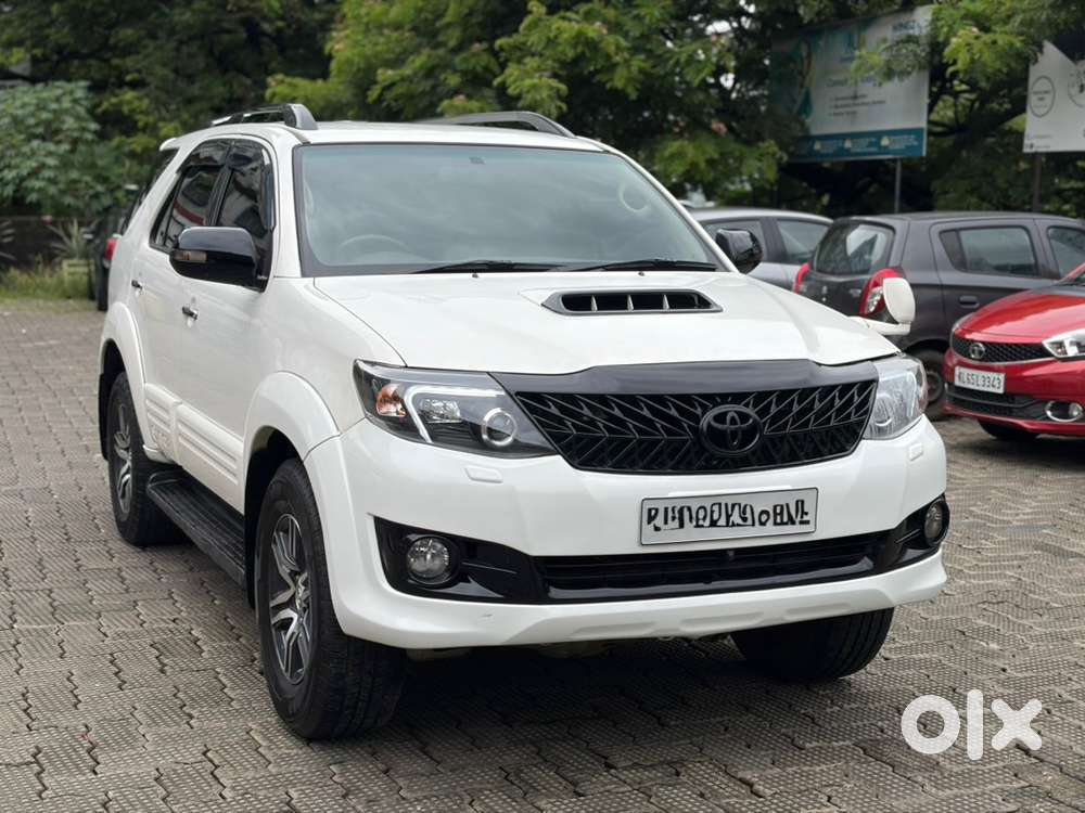 Toyota Fortuner Diesel 2012