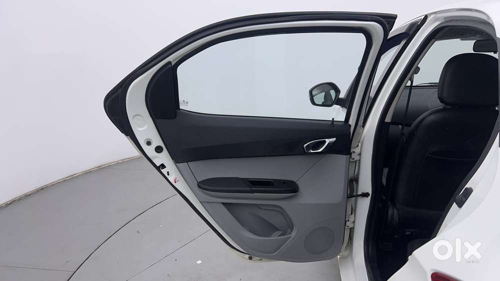 Tata Tiago 1.2 Revotron Xz Plus, 2020, Petrol