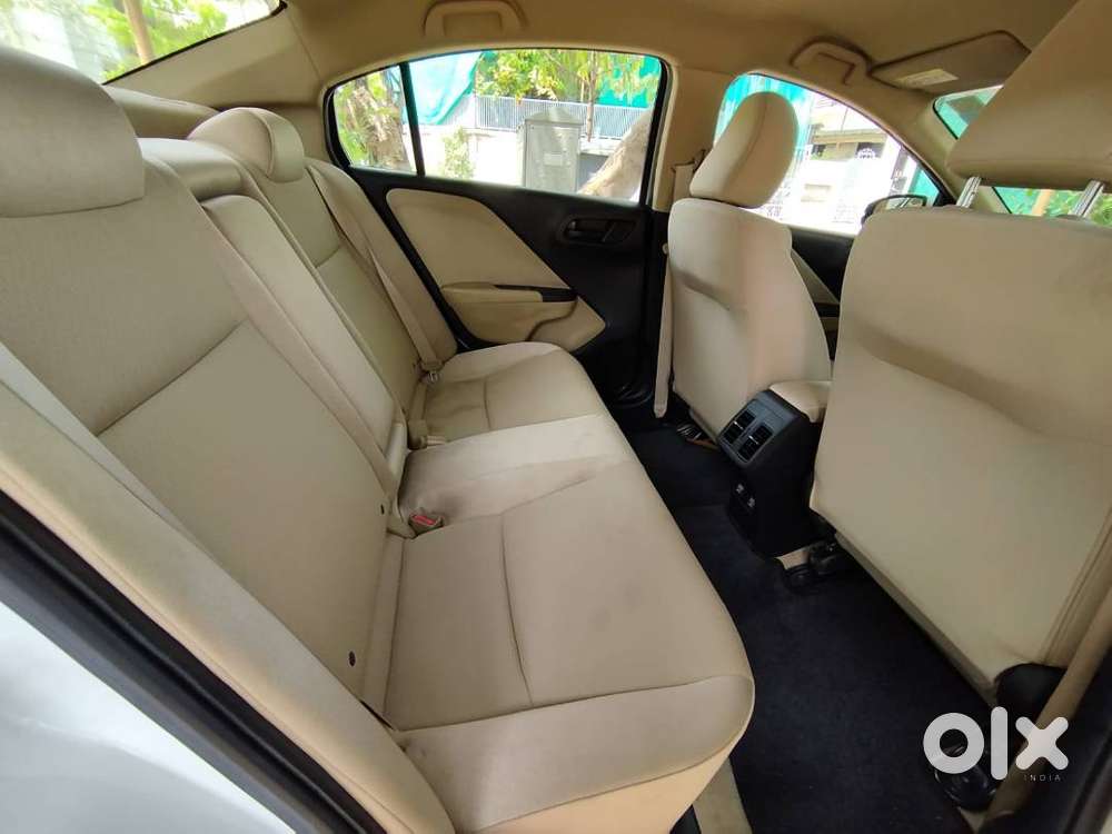 Brokers / Dealers Please Excuse - Honda City 2022 18.5k Km Single User