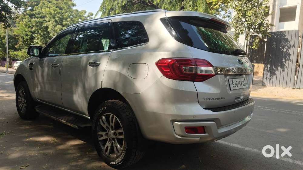 Ford Endeavour 3.2 Titanium 4x4 At, 2016, Diesel