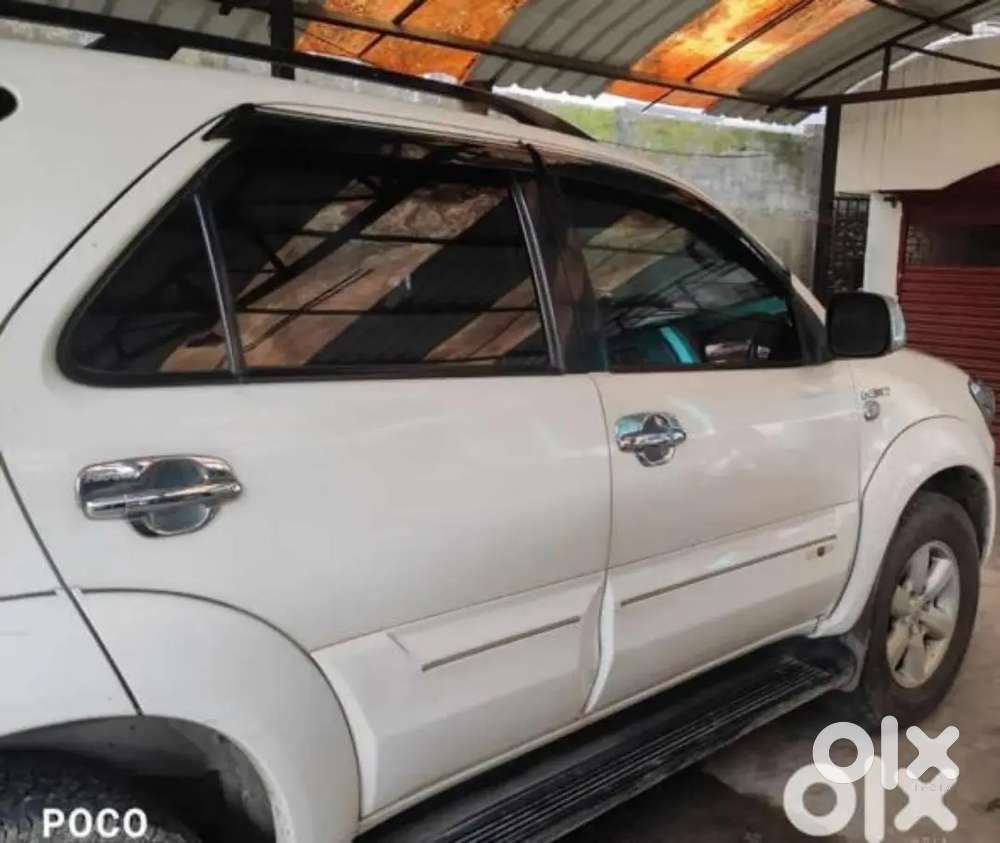 Toyota Fortuner 3.0 2010 With Vip Number( Registration)