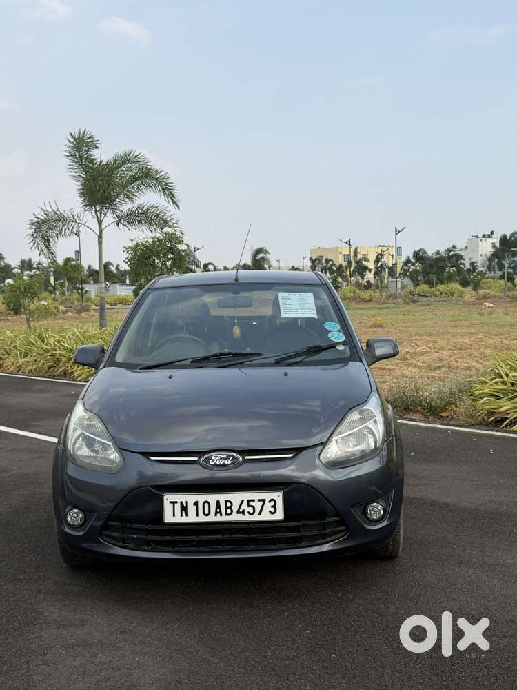 Ford Figo 1.2p Titanium Mt, 2010, Petrol