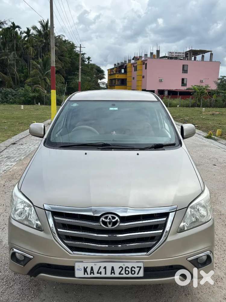 Toyota Innova 2011 Diesel Well Maintained
