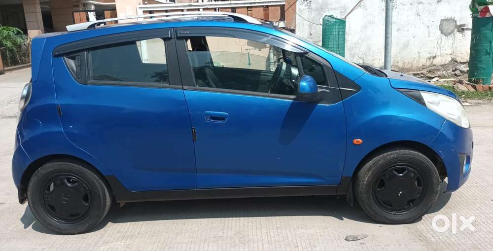 Chevrolet Beat, 2011, Petrol