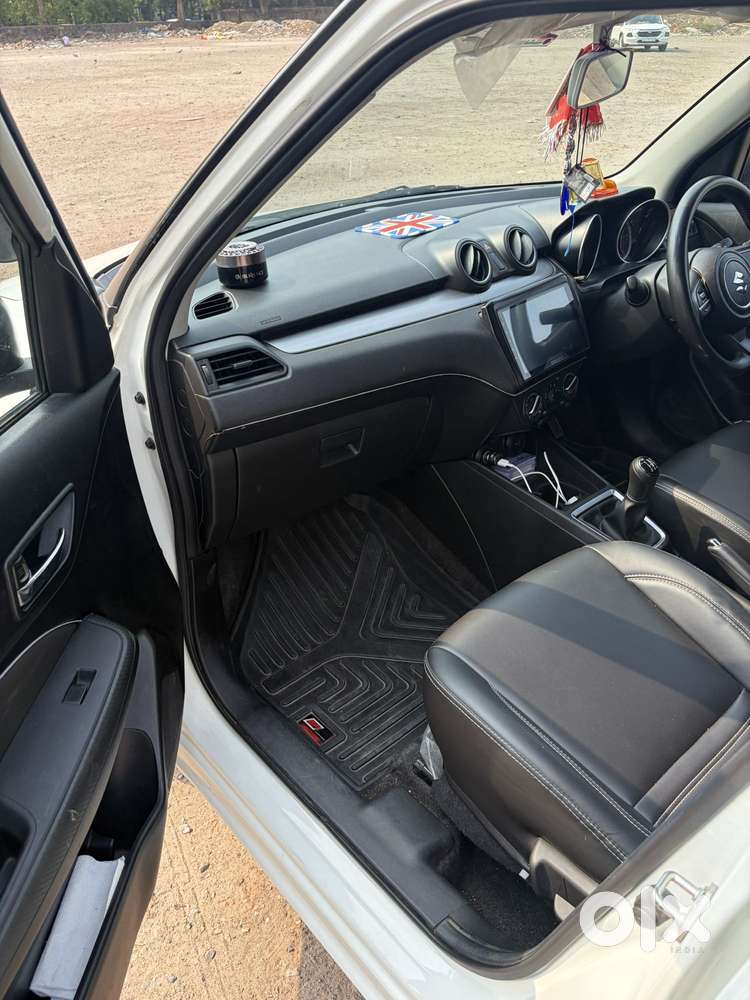Maruti Suzuki Swift Vxi + Manual, 2022, Petrol
